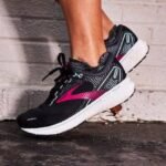 Best Running Shoes for Arch Pain: What to Look For