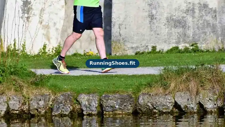 How Should Running Shoes Fit